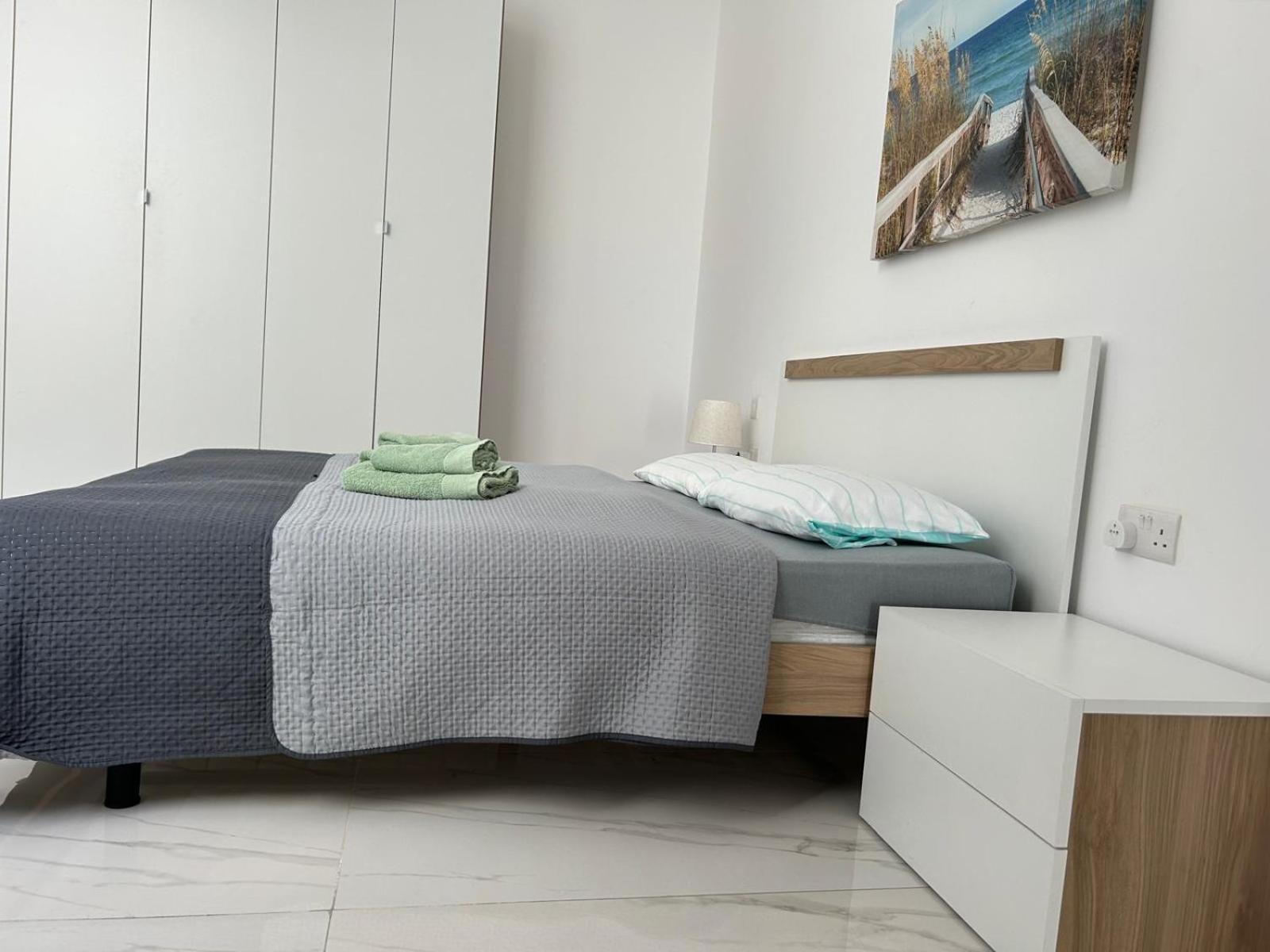 Exceptional 3-Bedroom Apartment, Sliema - Tigne Point! Exteriör bild